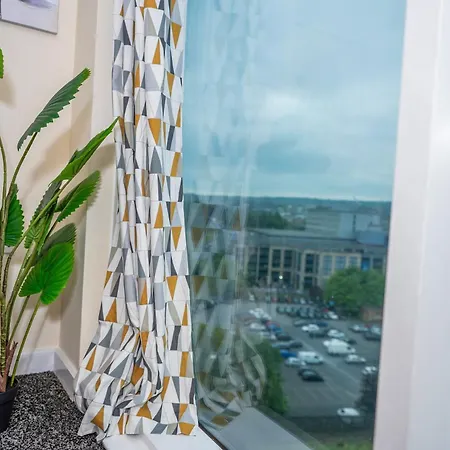 Centre Location-family Friendly-free Parking * Bradford (West Yorkshire)