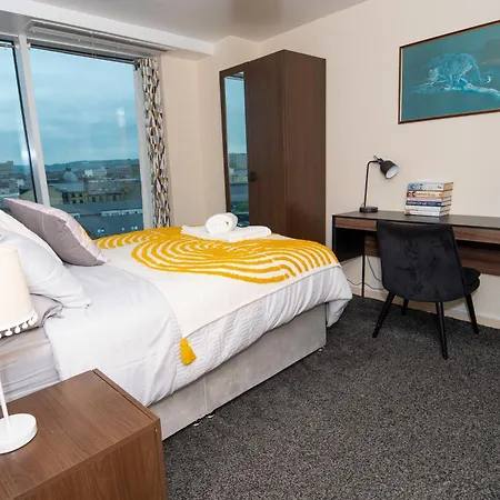 Apartment Centre Location-family Friendly-free Parking